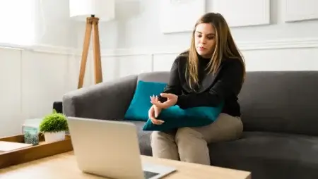 Can AI Replace Therapy? A Clinical Psychologist on EMDR, Online Trauma Therapy and AI